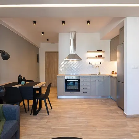 Cactopia Apartments- Hoya-aeonium *